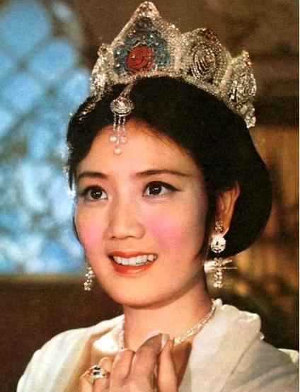 电影孔雀公主在线观看,梦幻仙境的传奇之旅  第2张